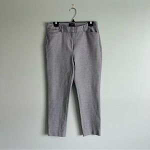 White house Black Market The Slim Ankle Black and White Pants Women's Size 4